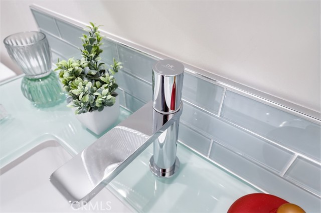 Detail Gallery Image 40 of 70 For 383 Bay Shore #203,  Long Beach,  CA 90803 - 2 Beds | 2 Baths