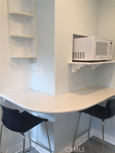 Detail Gallery Image 18 of 36 For 235 S Mariposa St, Burbank,  CA 91506 - 2 Beds | 1 Baths