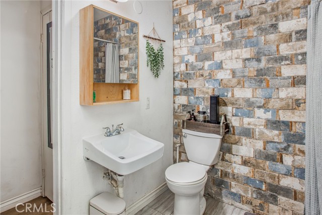 9269 Wood Road, Forest Falls CA: https://media.crmls.org/medias/678a364c-9d69-4b13-8d7f-e3064a3d8dbc.jpg