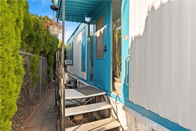 Detail Gallery Image 18 of 20 For 10711 Sherman Grove #36,  Sunland,  CA 91040 - 2 Beds | 1/1 Baths