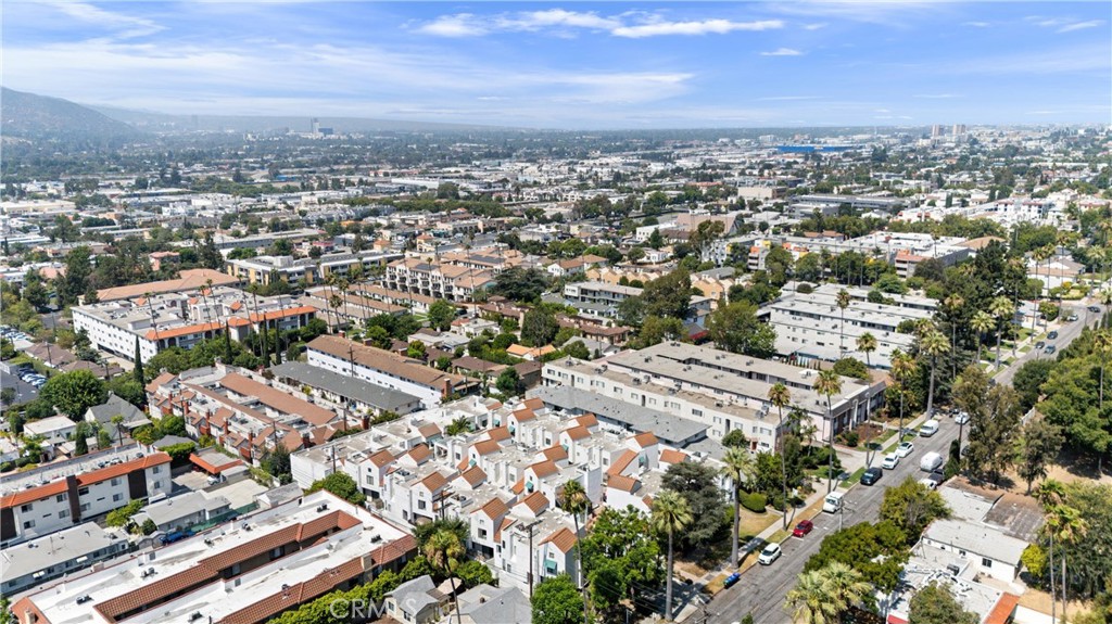 https://media.crmls.org/medias/678b5f8d-dc13-40eb-b15c-1913e7d056c6.jpg?preset=X-Large