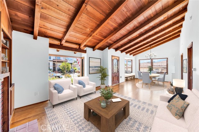616 Rushville Street, La Jolla CA: https://media.crmls.org/medias/678b7579-0aa7-4acc-9607-7d30a7b61bc0.jpg