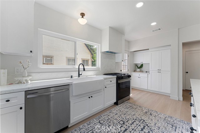 Detail Gallery Image 6 of 11 For 2626 Crestmoore, Los Angeles,  CA 90065 - 1 Beds | 1 Baths