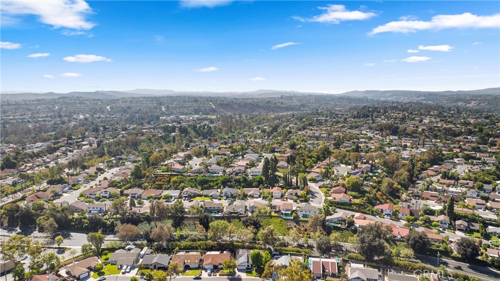 MLS #OC25233783 image #41