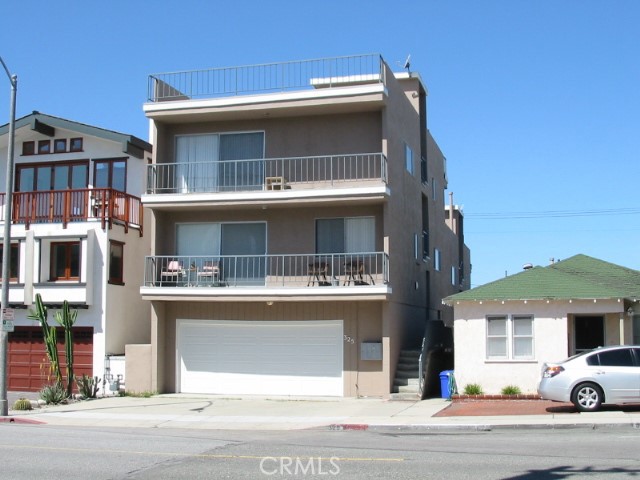 323 Monterey Boulevard, Hermosa Beach, California 90254, ,Residential Income,Sold,Monterey,SB23099842