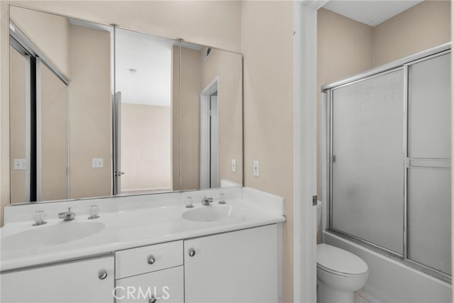 Detail Gallery Image 29 of 37 For 27915 Skycrest Cir, Valencia,  CA 91354 - 2 Beds | 2/1 Baths
