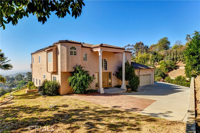 Detail Gallery Image 2 of 63 For 605 Green View Rd, La Habra Heights,  CA 90631 - 4 Beds | 5 Baths