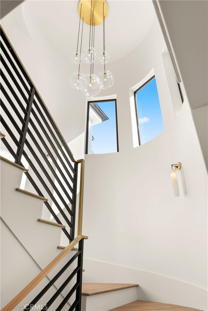 MLS #OC25251950 image #33