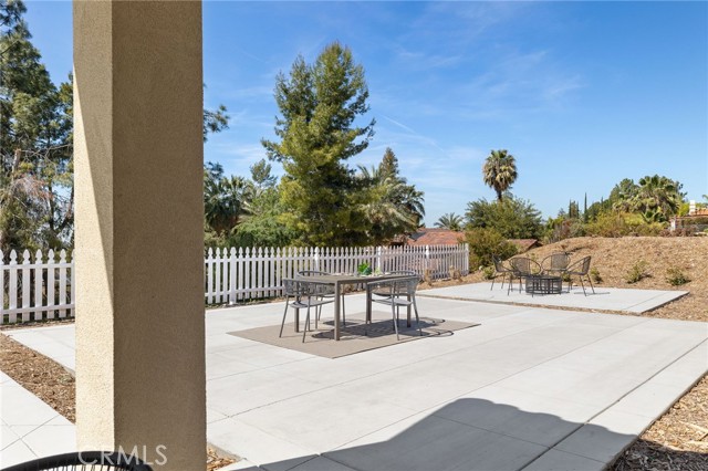 5804 Levanto Street, Bakersfield CA: https://media.crmls.org/medias/678d7d8d-8080-4ba6-b1db-8e3da876131e.jpg