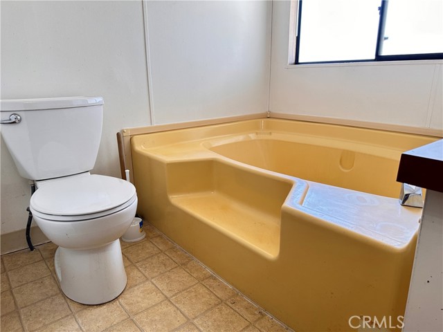 1500 Held Drive, Modesto CA: https://media.crmls.org/medias/678dcd58-4195-42e0-8eea-f2922ff19a77.jpg