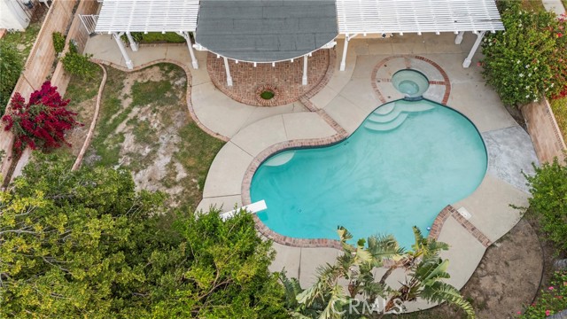 Detail Gallery Image 39 of 43 For 11001 Limerick Ave, Chatsworth,  CA 91311 - 4 Beds | 2/1 Baths