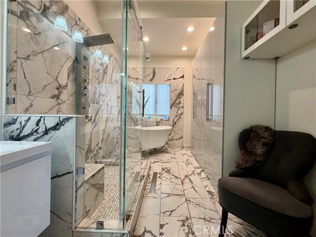 Detail Gallery Image 18 of 46 For 3585 Ambrose, Corona,  CA 92882 - 5 Beds | 3/1 Baths