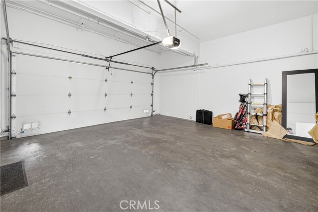 Detail Gallery Image 34 of 36 For 5240 Yarmouth, Encino,  CA 91316 - 3 Beds | 2/1 Baths