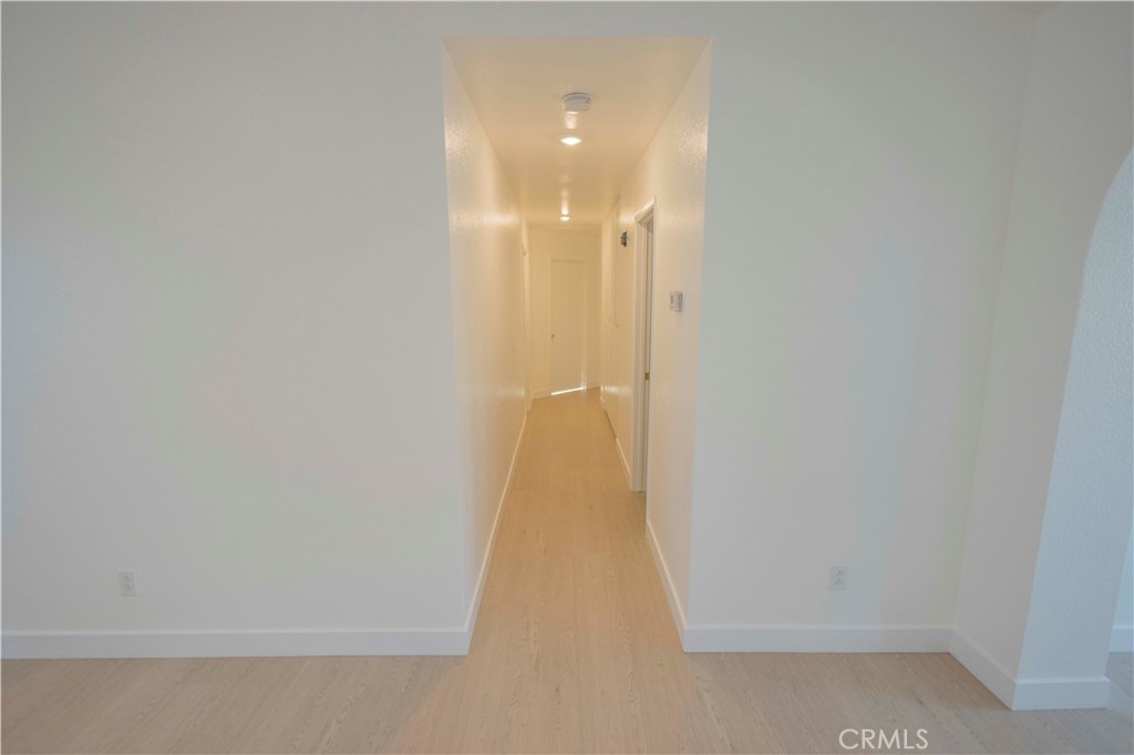 https://media.crmls.org/medias/678ff755-a186-4fe0-8502-4d6d85439630.jpg?preset=X-Large