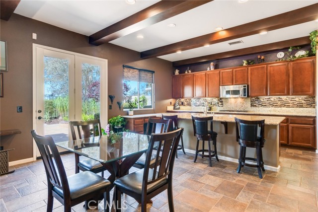 36235 Bay Hill Drive, Beaumont CA: https://media.crmls.org/medias/679063df-8865-492d-abff-c7d51304897b.jpg