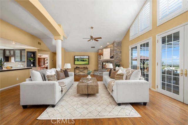 40115 Via Cordova, Temecula CA: https://media.crmls.org/medias/679085c2-52f4-4503-bb2b-fa566bf49ff5.jpg