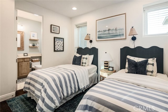 Detail Gallery Image 59 of 66 For 229 23rd, Manhattan Beach,  CA 90266 - 3 Beds | 4 Baths