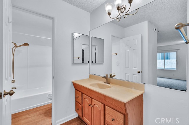 8635 Falmouth Avenue, Playa del Rey CA: https://media.crmls.org/medias/67922161-0e64-4cd8-9b9c-0264a823a7fd.jpg