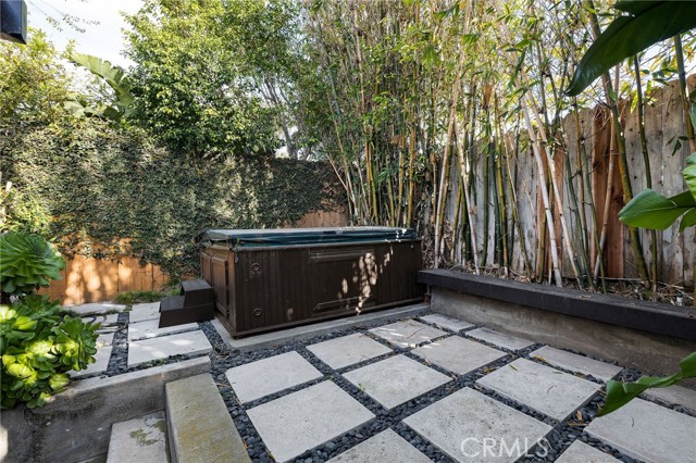 1204 19th Street, Hermosa Beach, California 90254, 3 Bedrooms Bedrooms, ,2 BathroomsBathrooms,Residential,Sold,19th,SB25046452