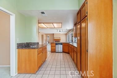 Image 15 of 40 For 16541 Creekside Road