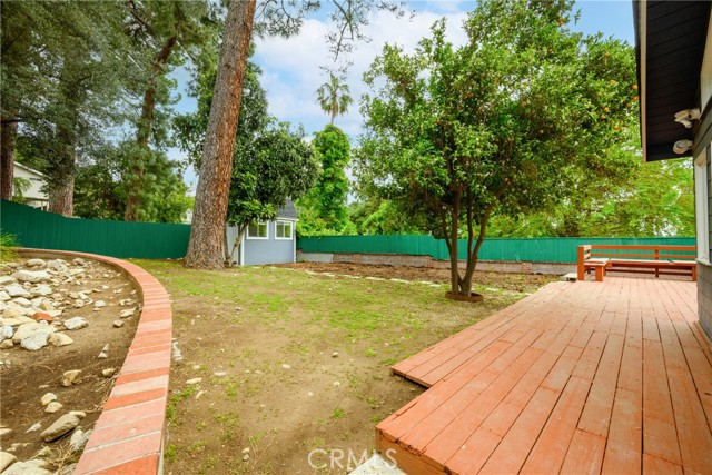 5624 Freeman Avenue, La Crescenta CA: https://media.crmls.org/medias/67945ce2-4fdd-40bc-9903-74e00e105e4a.jpg