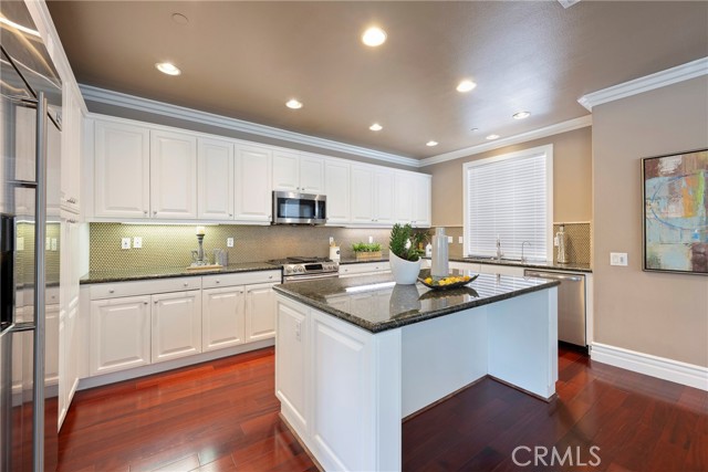 8543 E Kendra Loop, Orange CA: https://media.crmls.org/medias/6794f825-e11e-42ed-8163-c3fcd5774669.jpg