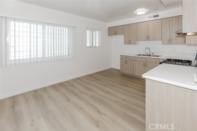 7143 Bellaire Avenue, North Hollywood CA: https://media.crmls.org/medias/67962cc4-e4cb-4b3e-aef0-1a80ef10d2bc.jpg