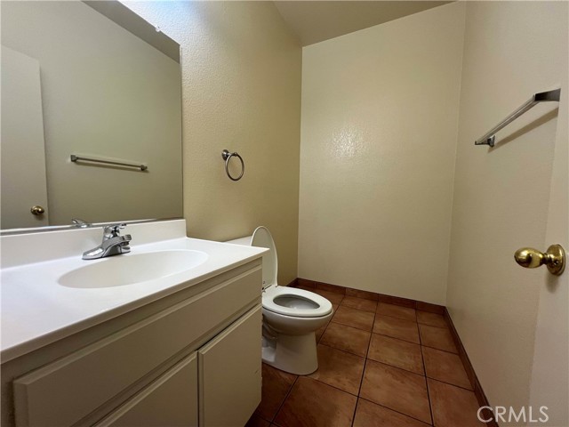 Detail Gallery Image 15 of 20 For 16200 Setting Sun Cir, Riverside,  CA 92503 - 4 Beds | 2/1 Baths