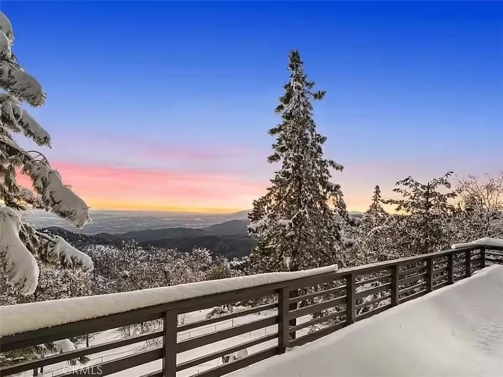 https://media.crmls.org/medias/679787e6-c9d5-43b1-b1d3-78f2afa7e771.jpg?preset=X-Large