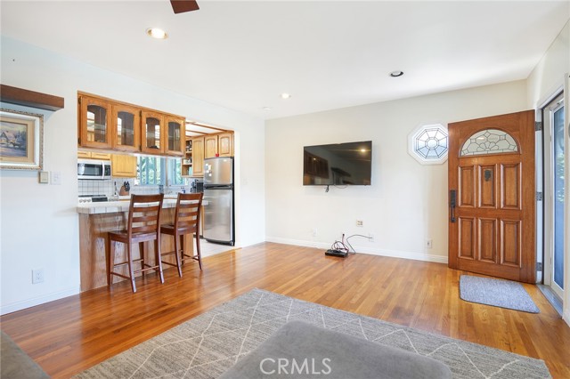 Detail Gallery Image 8 of 24 For 4843 Conquista Ave, Lakewood,  CA 90713 - 3 Beds | 2 Baths