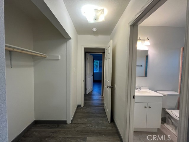 Detail Gallery Image 12 of 17 For 19954 Parthenia St, Northridge,  CA 91324 - 4 Beds | 2 Baths