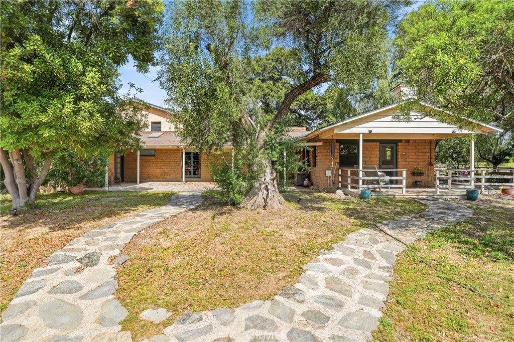 5729 Grandview