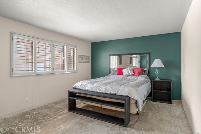 711 W 33rd Street, San Pedro CA: https://media.crmls.org/medias/67982a36-353e-4867-abde-12a149a2fe1a.jpg