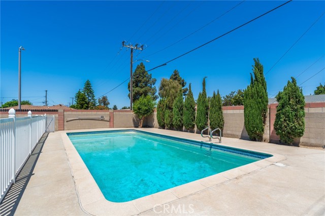 Detail Gallery Image 36 of 37 For 2127 W Sunrise Ave, Anaheim,  CA 92801 - 3 Beds | 1/1 Baths