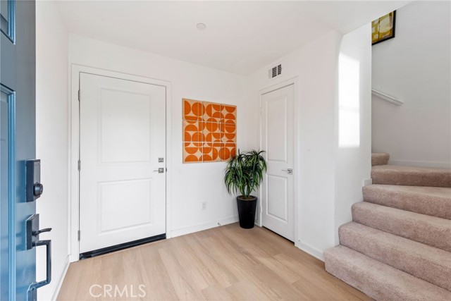Detail Gallery Image 1 of 34 For 1178 Santo Antonio Dr, Colton,  CA 92324 - 2 Beds | 2/1 Baths
