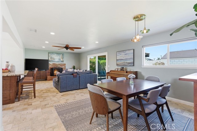 Detail Gallery Image 18 of 39 For 17441 Jefferson Ln, Huntington Beach,  CA 92647 - 3 Beds | 2 Baths
