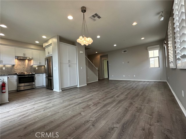 8957 Lightwave Avenue, San Diego, CA, 92123 8957 Lightwave Avenue, San Diego, CA, 92123