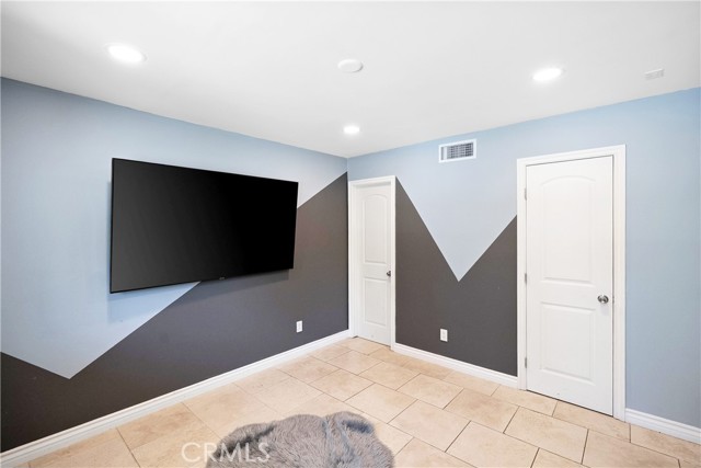 Detail Gallery Image 53 of 70 For 17211 Orozco St, Granada Hills,  CA 91344 - 5 Beds | 5/1 Baths
