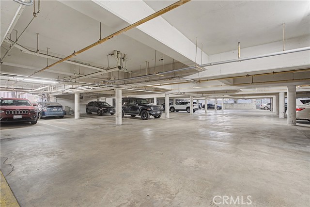 Detail Gallery Image 32 of 33 For 4915 Tyrone #126,  Sherman Oaks,  CA 91423 - 2 Beds | 2 Baths