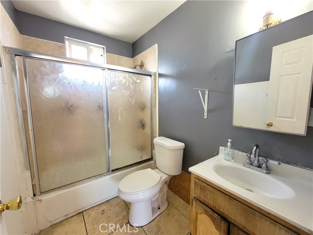 Detail Gallery Image 31 of 32 For 1520 W 37th St, Los Angeles,  CA 90018 - – Beds | – Baths