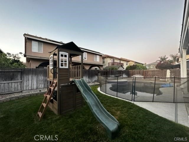 Detail Gallery Image 9 of 62 For 1971 Summerglen, Atwater,  CA 95301 - 5 Beds | 3/1 Baths