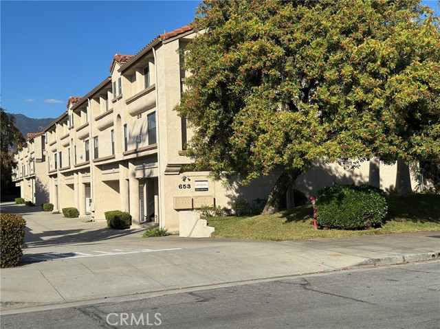 MLS# AR23213478