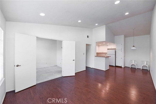 116 Costero Aisle, Irvine CA: https://media.crmls.org/medias/679d11b2-245b-407b-a19e-b61d71dac14c.jpg