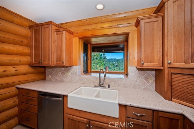 32412 Snow Cactus Court, Running Springs, CA 92382