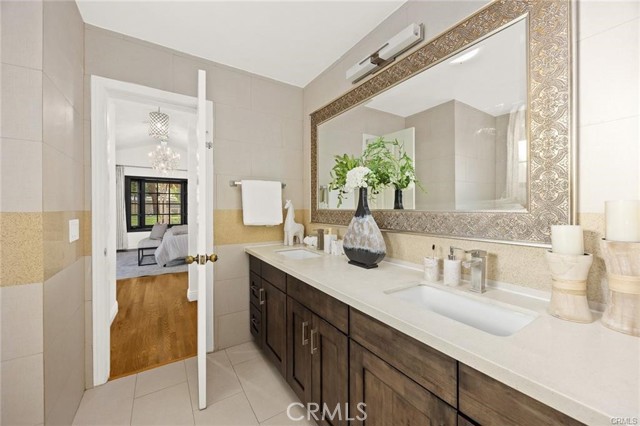 131 Woodruff Place, Arcadia CA: https://media.crmls.org/medias/679dc147-1801-43c3-a94b-b46d3bc4d49c.jpg