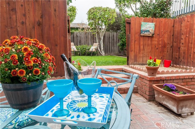 2120 Prospect Avenue, Hermosa Beach, California 90254, 3 Bedrooms Bedrooms, ,1 BathroomBathrooms,Residential,Sold,Prospect,SB17212998