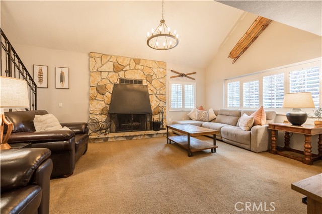 Detail Gallery Image 10 of 34 For 151 N Finch Dr, Big Bear Lake,  CA 92315 - 4 Beds | 2 Baths