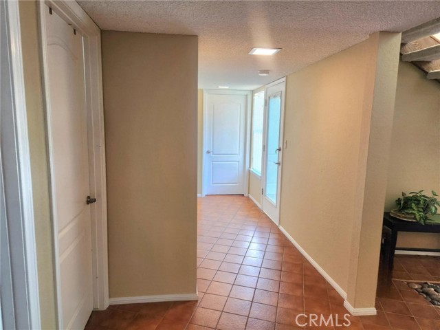 450 Fairway Drive, Palmdale CA: https://media.crmls.org/medias/679e3ba0-83c2-4d7c-816f-52d943f73ae8.jpg