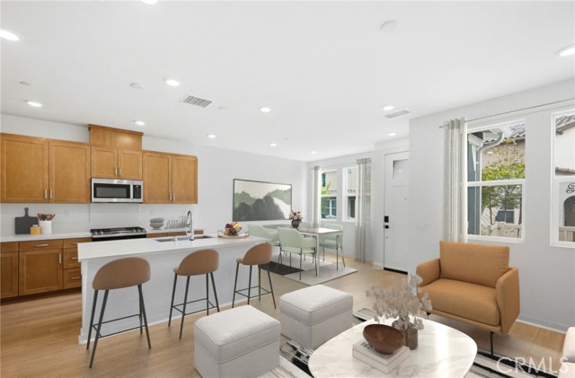 Detail Gallery Image 6 of 75 For 3925 Lavine, Corona,  CA 92883 - 3 Beds | 2/1 Baths