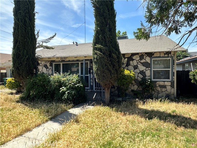 Detail Gallery Image 2 of 20 For 2233 Marguerite St, Dos Palos,  CA 93620 - 2 Beds | 1 Baths